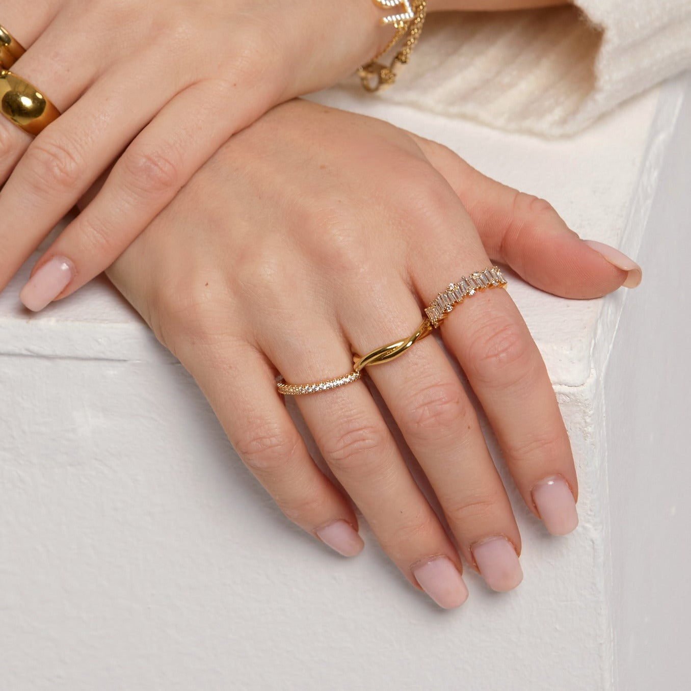Staggered Baguette Ring (Gold)