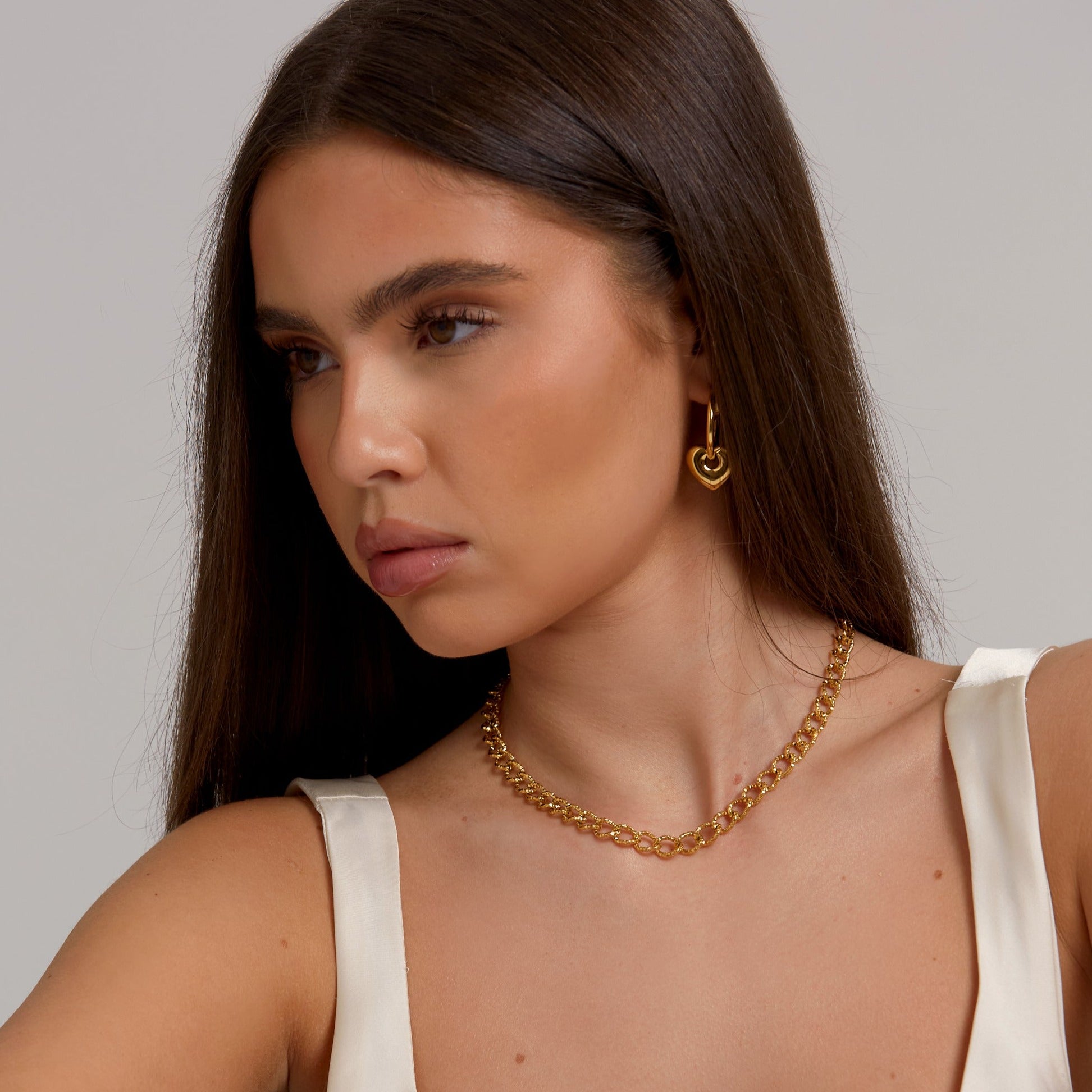 Textured Cuban Chain Choker (Gold)