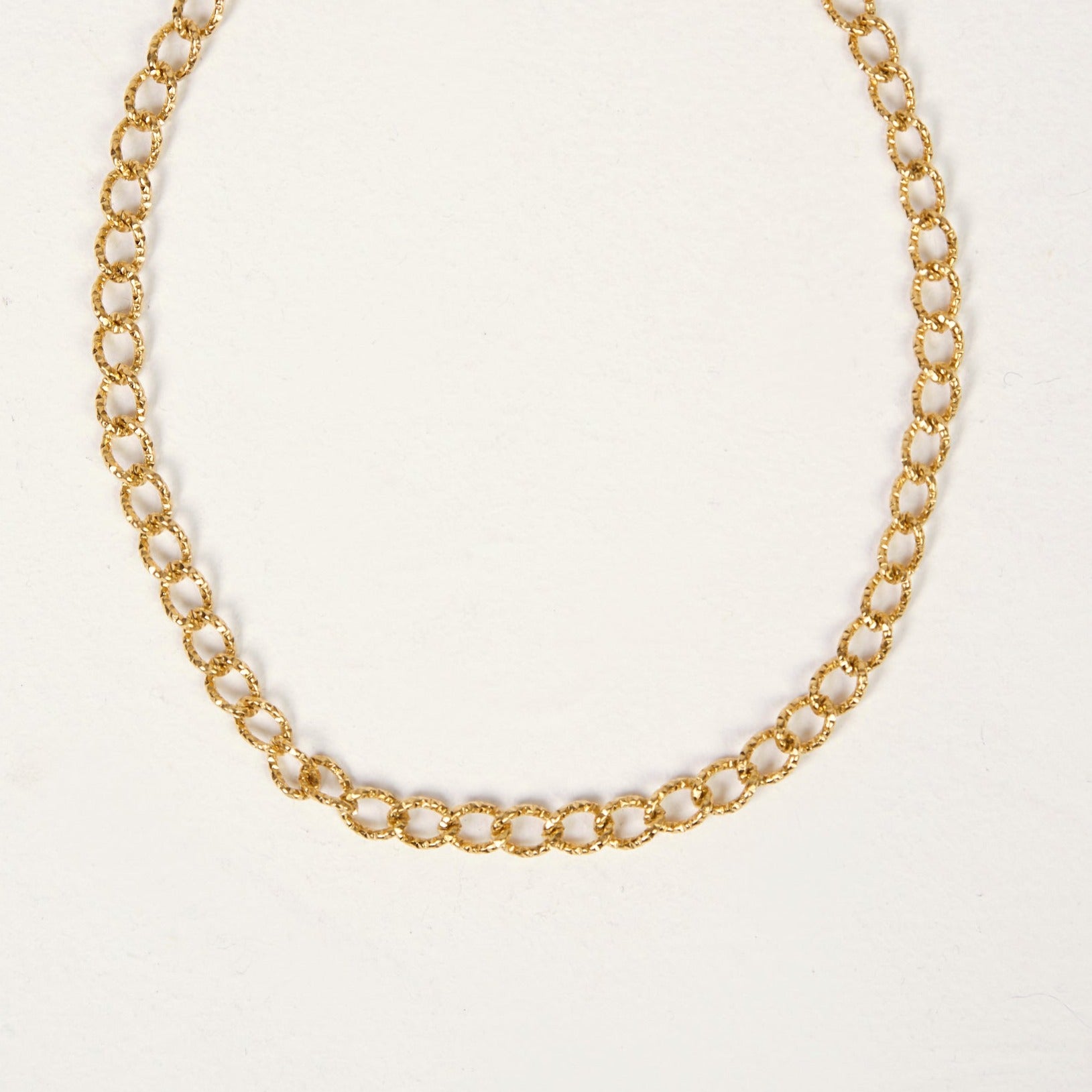 Textured Cuban Chain Choker (Gold)