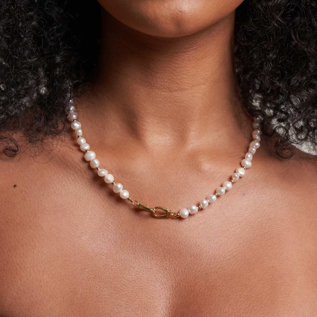 Freshwater Pearl Necklace (Gold)